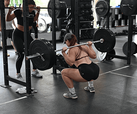 Man O' War Fitness members training in Lexington, Kentucky.