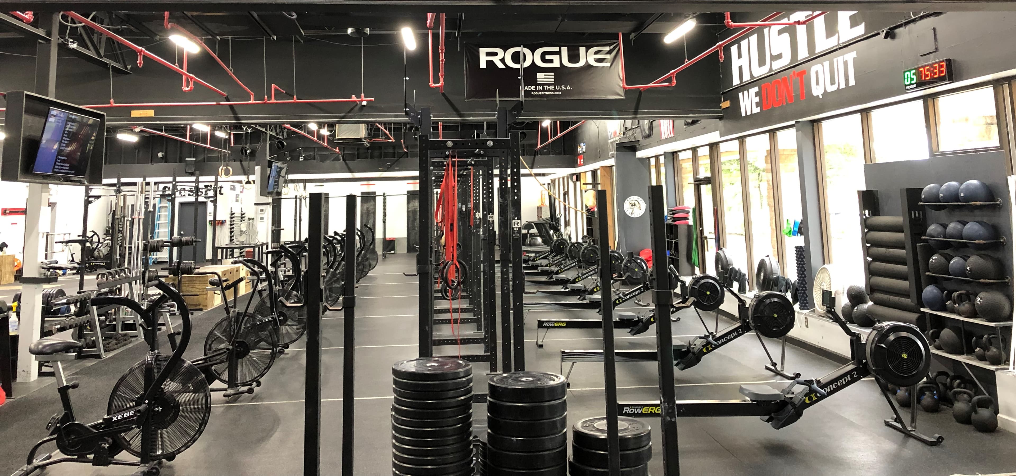 The conditioning and rig floor at Man O' War Fitness in Lexington, KY.